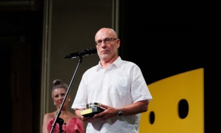 Filmu “Proslava” Velika zlatna arena, Silvestru Kolbasu režija, glumci Bernard Tomić i Lana Barić